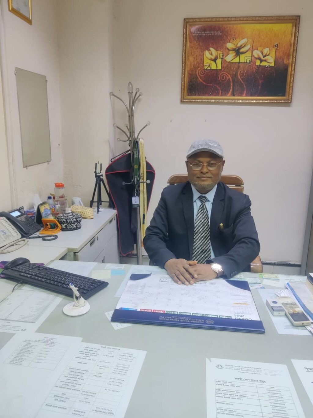 প্রধান উপদেষ্টা প্রফেসর ড: মুহাম্মদ ইউনুস হাজার বছরেও একজন জন্ম নেয়না।তিনি শুধু একটি নাম নন বরং একটা জাতির স্বর্ণাক্ষরে লেখা কালজয়ী ইতিহাস” প্রধান উপদেষ্টা প্রফেসর ড: মুহাম্মদ ইউনুস হাজার বছরেও একজন জন্ম নেয়না।তিনি শুধু একটি নাম নন বরং একটা জাতির স্বর্ণাক্ষরে লেখা কালজয়ী ইতিহাস”
